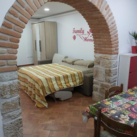 Studio Apartman Marko โปเรช ภายนอก รูปภาพ