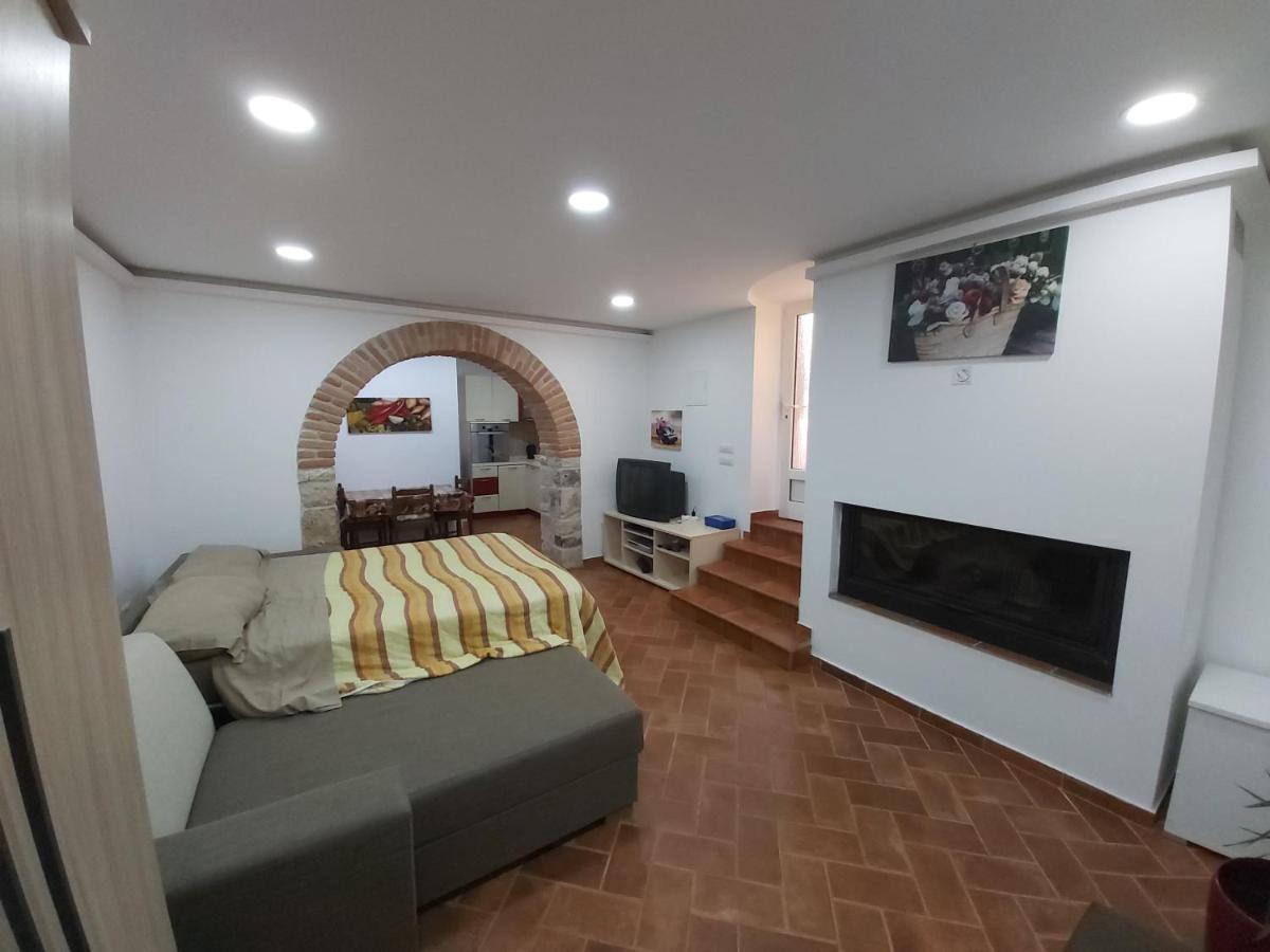 Studio Apartman Marko โปเรช ภายนอก รูปภาพ